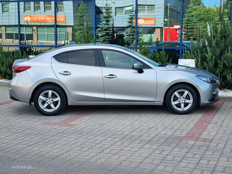 Mazda 3 9