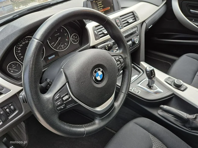 BMW Seria 3 F30 320 5