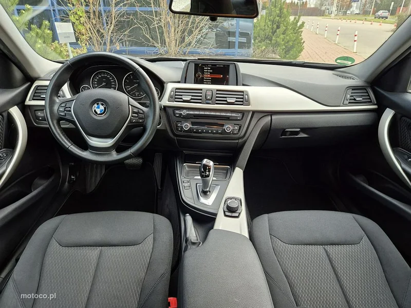 BMW Seria 3 F30 320 8