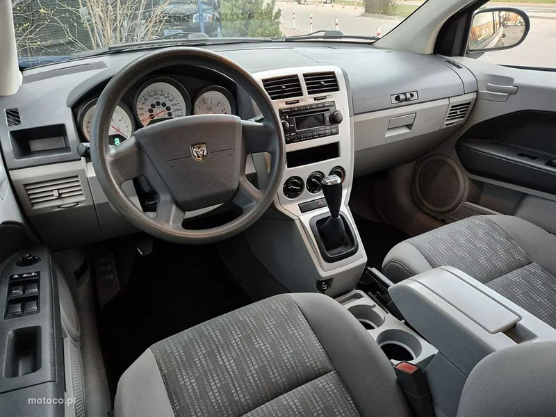 Dodge Caliber 8