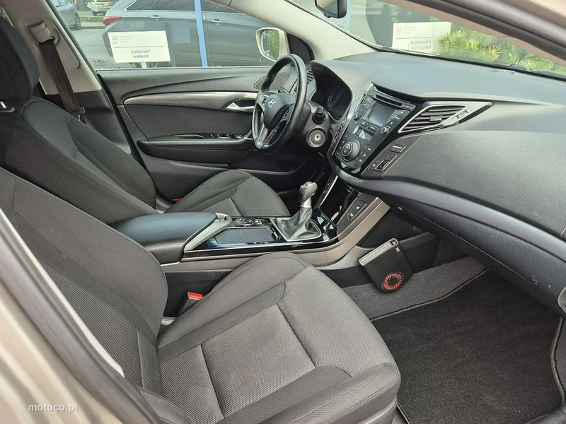 Hyundai i40 13