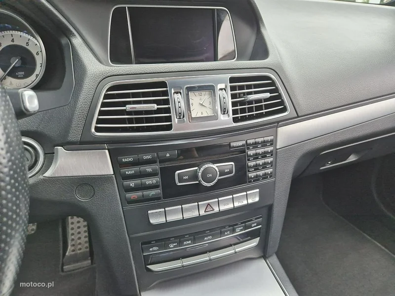 Mercedes-Benz Klasa E W212 E 200 21