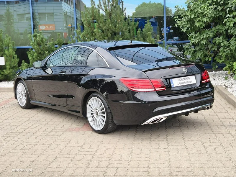 Mercedes-Benz Klasa E W212 E 200 4