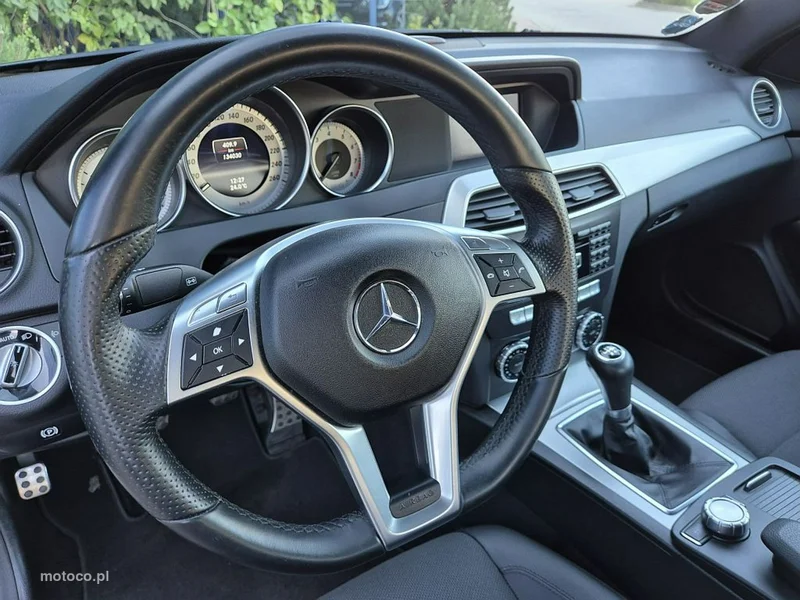 Mercedes-Benz Klasa C W204 C 180 7