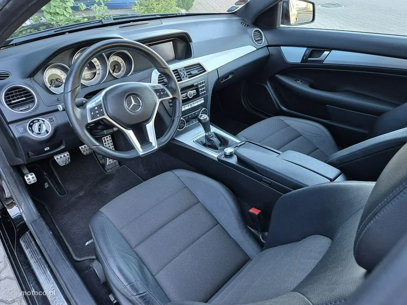 Mercedes-Benz Klasa C W204 C 180 8