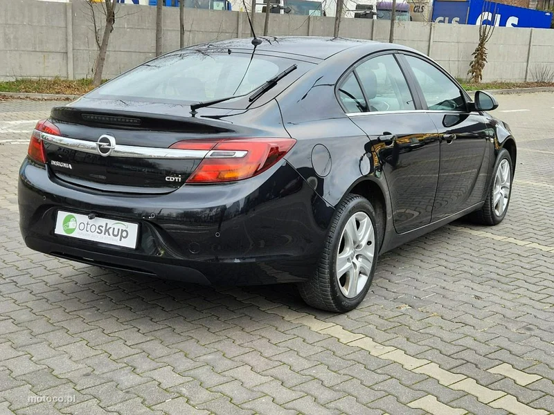 Opel Insignia A 11