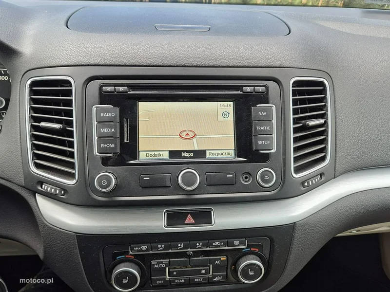Volkswagen Sharan 7N 8