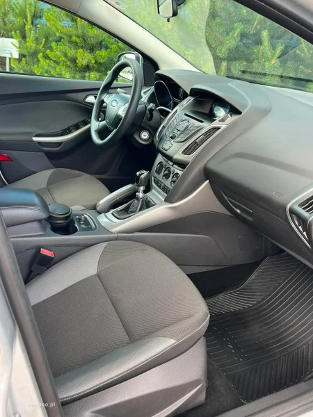 Ford Focus III 12
