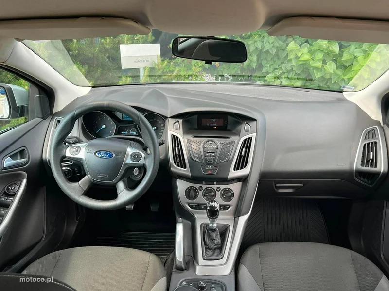Ford Focus III 5