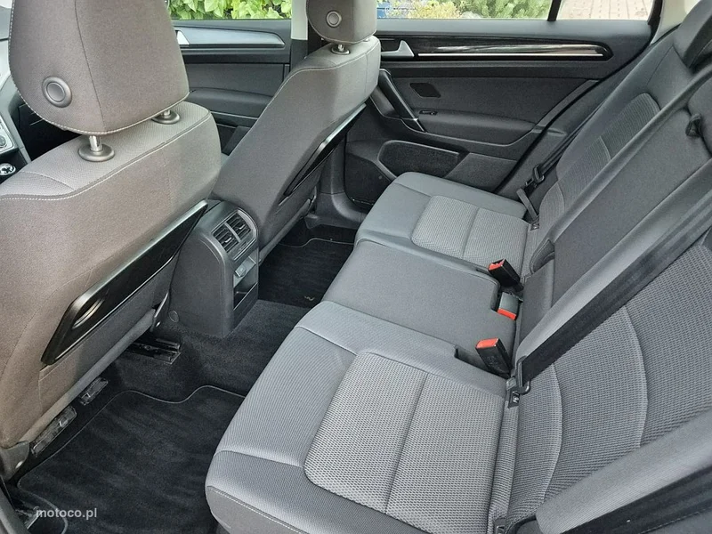 Volkswagen Golf Sportsvan VII 23