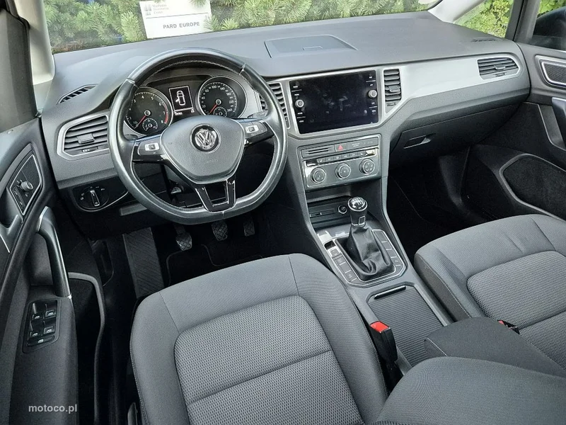 Volkswagen Golf Sportsvan VII 6