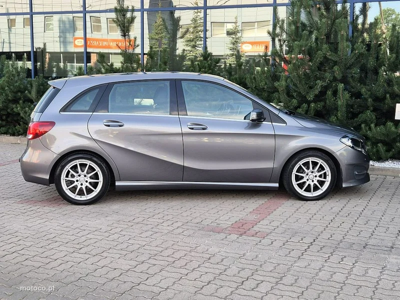 Mercedes-Benz Klasa B W246 B 180 12