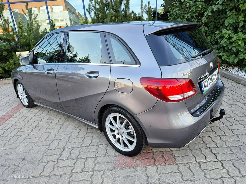 Mercedes-Benz Klasa B W246 B 180 18