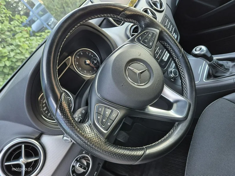 Mercedes-Benz Klasa B W246 B 180 5