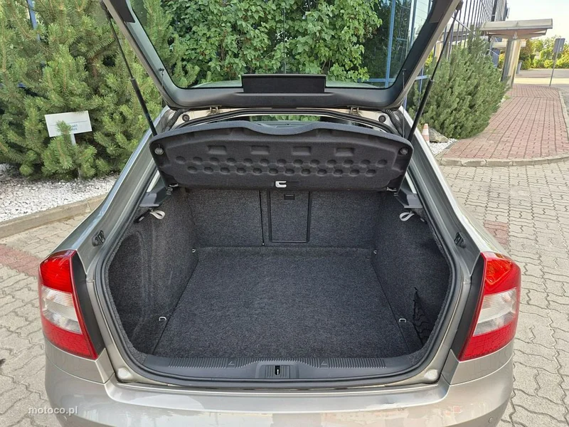 Skoda Octavia II 14