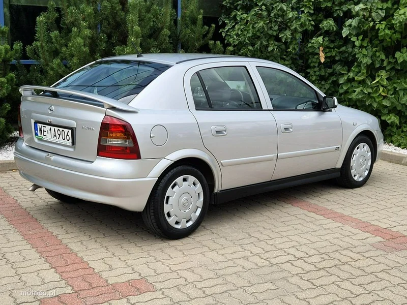 Opel Astra G 11