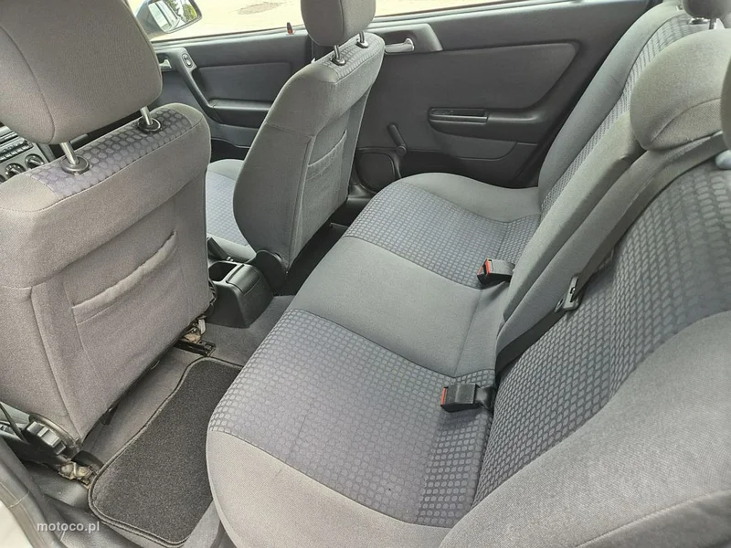 Opel Astra G 18