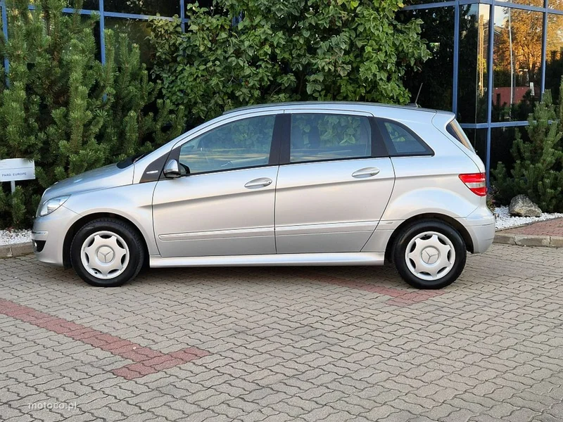 Mercedes-Benz Klasa B W245 B 160 2