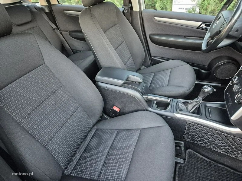 Mercedes-Benz Klasa B W245 B 160 7