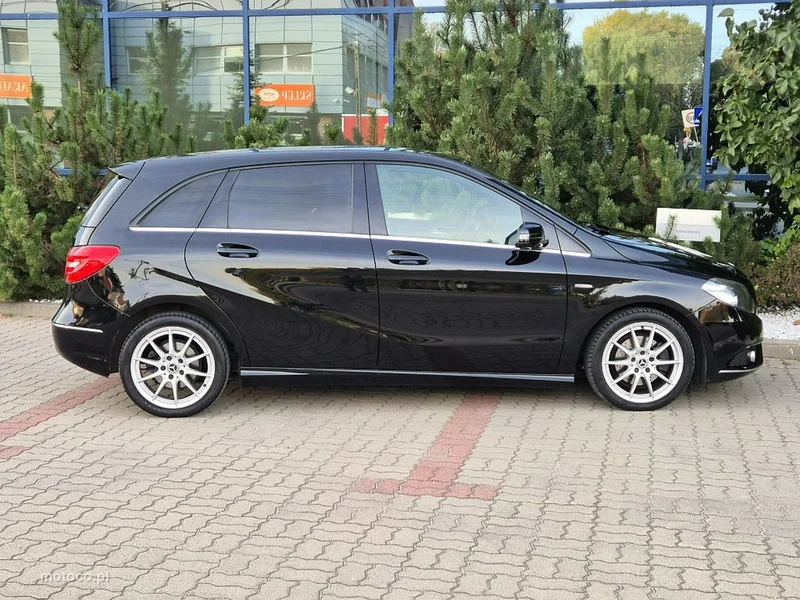 Mercedes-Benz Klasa B W246 B 180 11