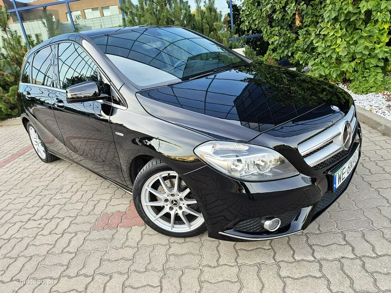 Mercedes-Benz Klasa B W246 B 180 15