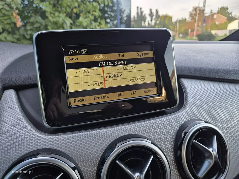 Mercedes-Benz Klasa B W246 B 180 24