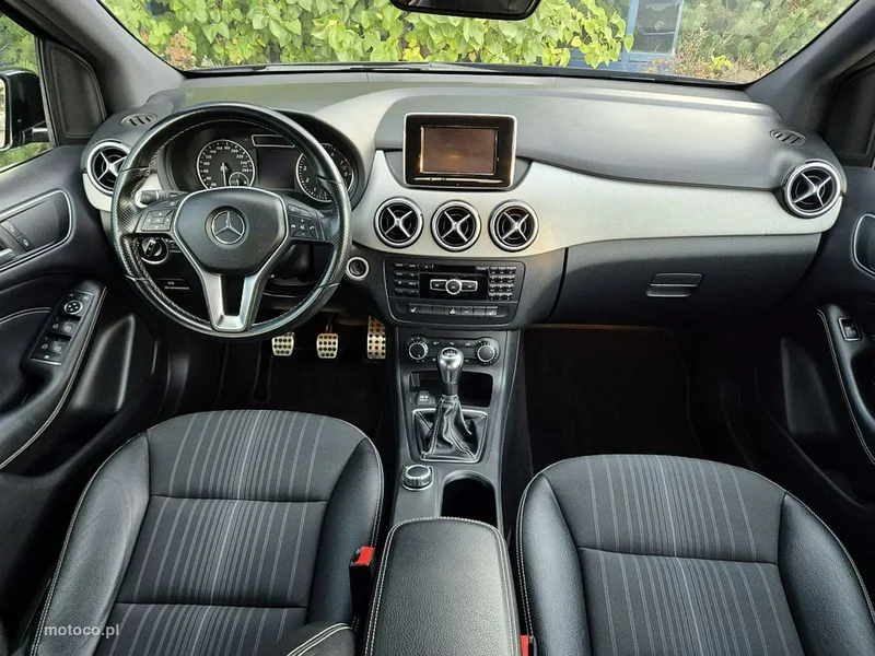 Mercedes-Benz Klasa B W246 B 180 4