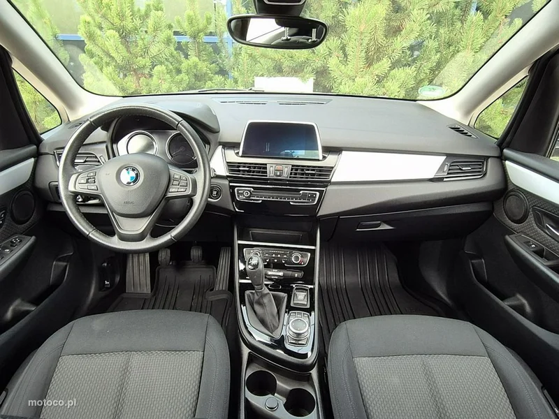 BMW Seria 2 F45 216 4