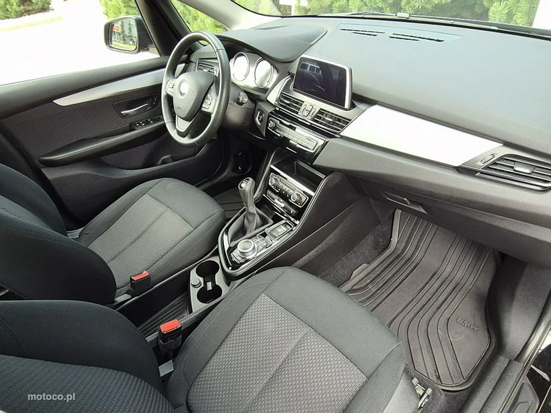 BMW Seria 2 F45 216 6