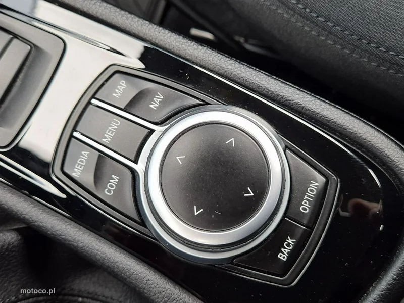 BMW Seria 2 F45 216 8