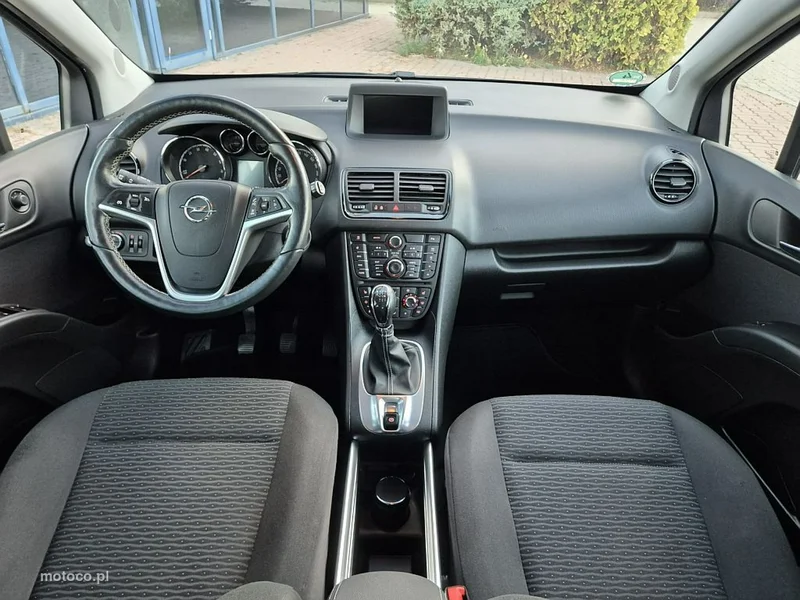 Opel Meriva B 6