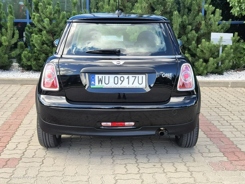 MINI ONE 8