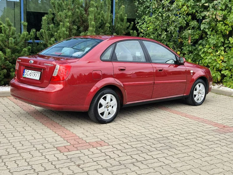 Chevrolet Nubira 12