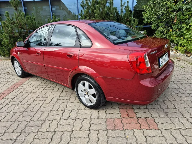 Chevrolet Nubira 18