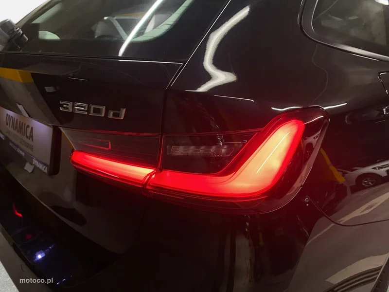 BMW Seria 3 G20 320 11