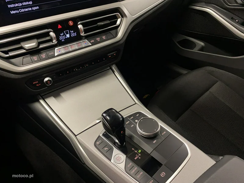 BMW Seria 3 G20 320 34