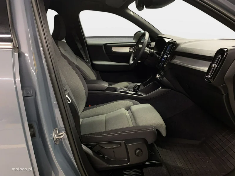 Volvo XC 40 12