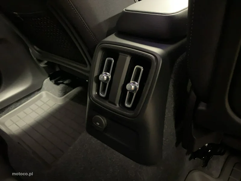 Volvo XC 40 17