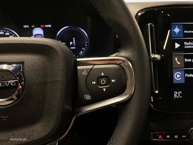 Volvo XC 40 23