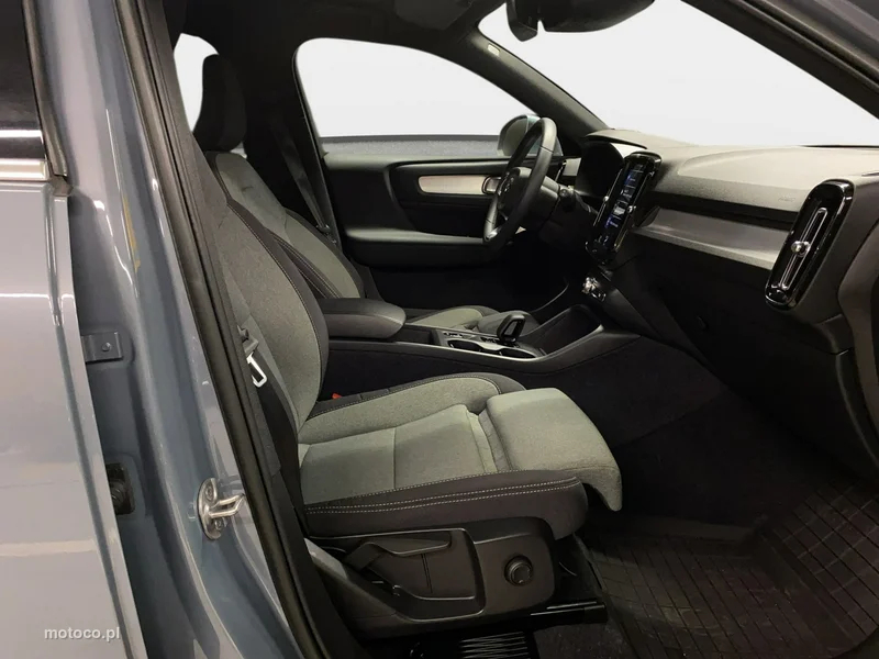 Volvo XC 40 12