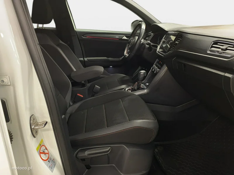 Volkswagen T-Roc A1 13