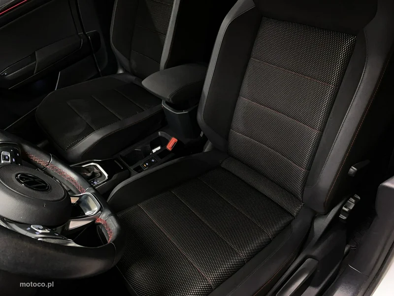 Volkswagen T-Roc A1 27