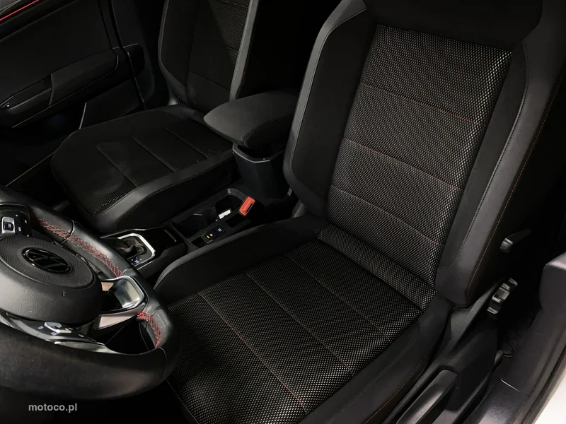 Volkswagen T-Roc A1 27