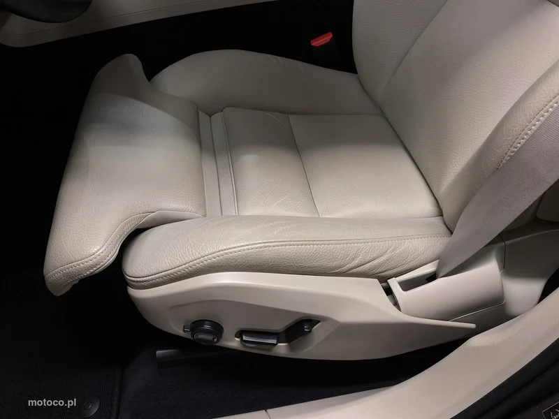Volvo XC 60 13
