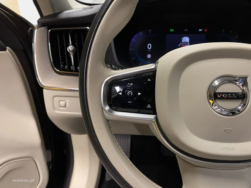 Volvo XC 60 22