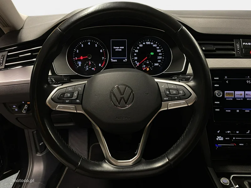 Volkswagen Passat Variant B8 22