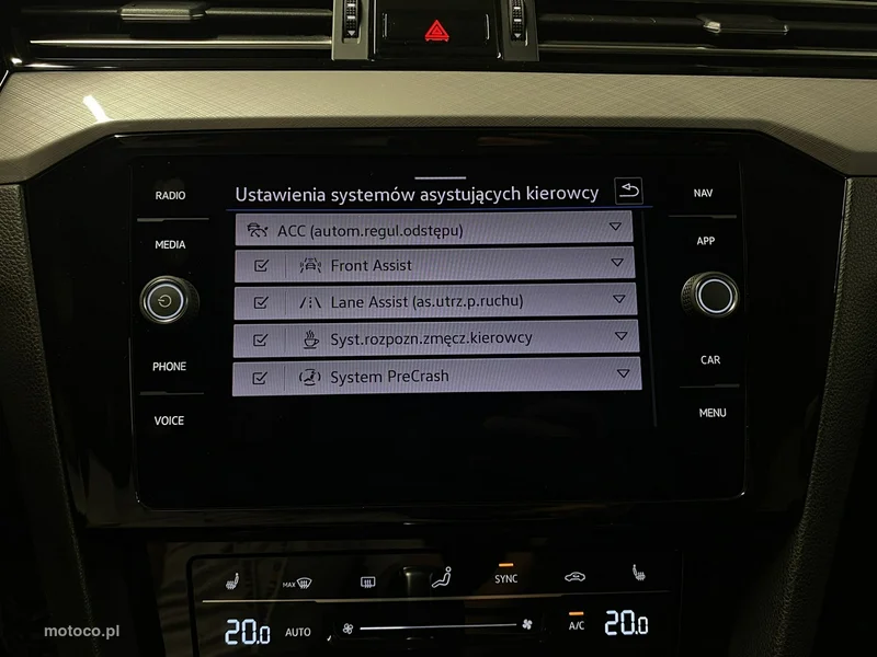Volkswagen Passat Variant B8 32