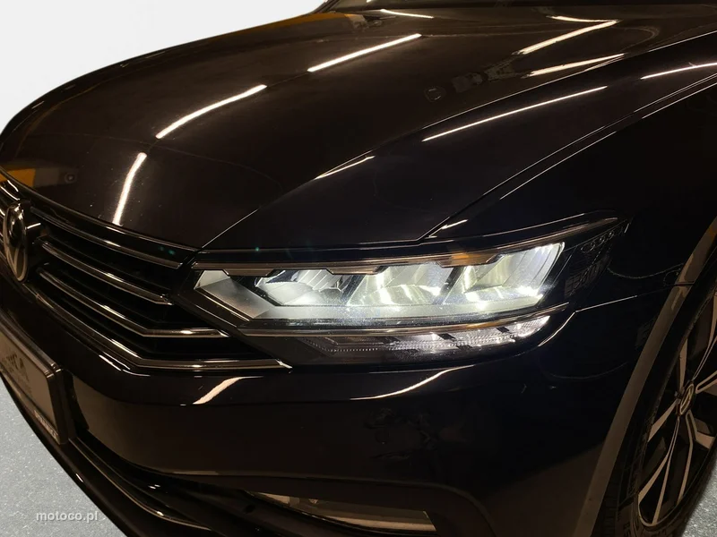Volkswagen Passat Variant B8 9