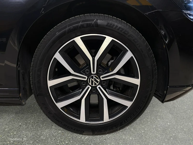 Volkswagen Passat Variant B8 10