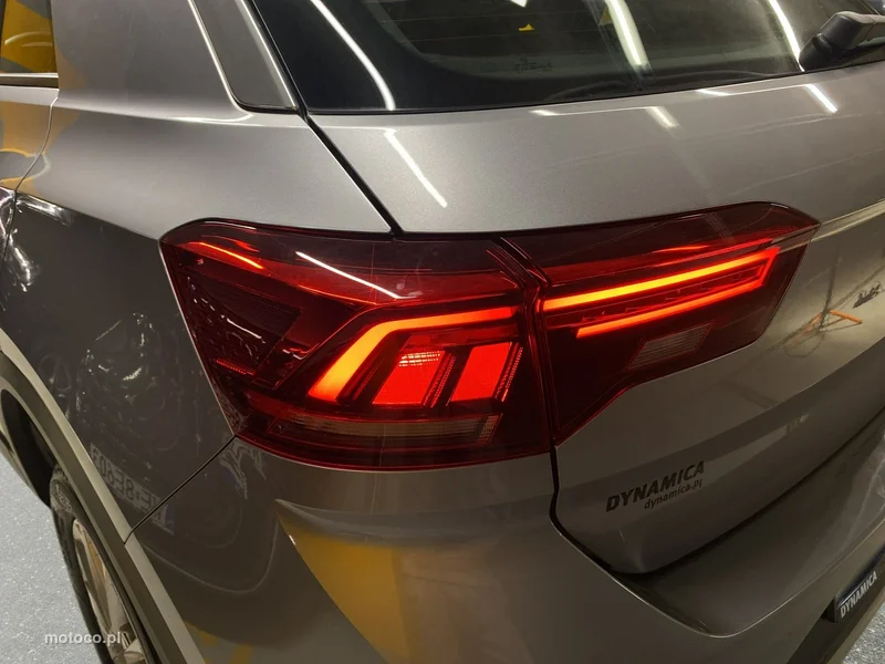Volkswagen T-Roc A1 11